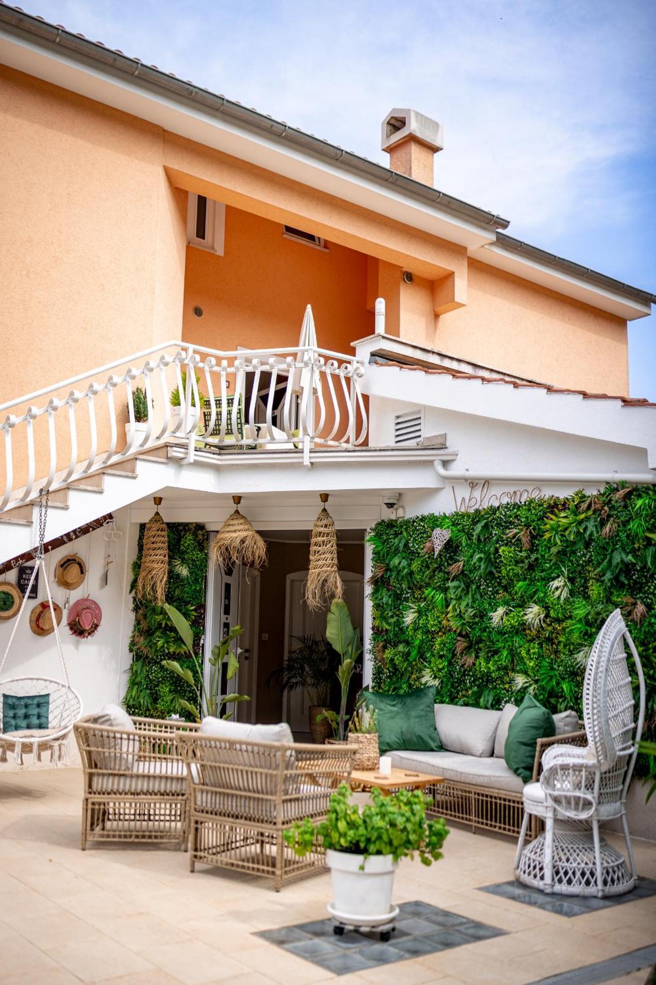 Villa Nada ロヴラン エクステリア 写真